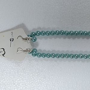 Necklace blue pearl accent with earrings